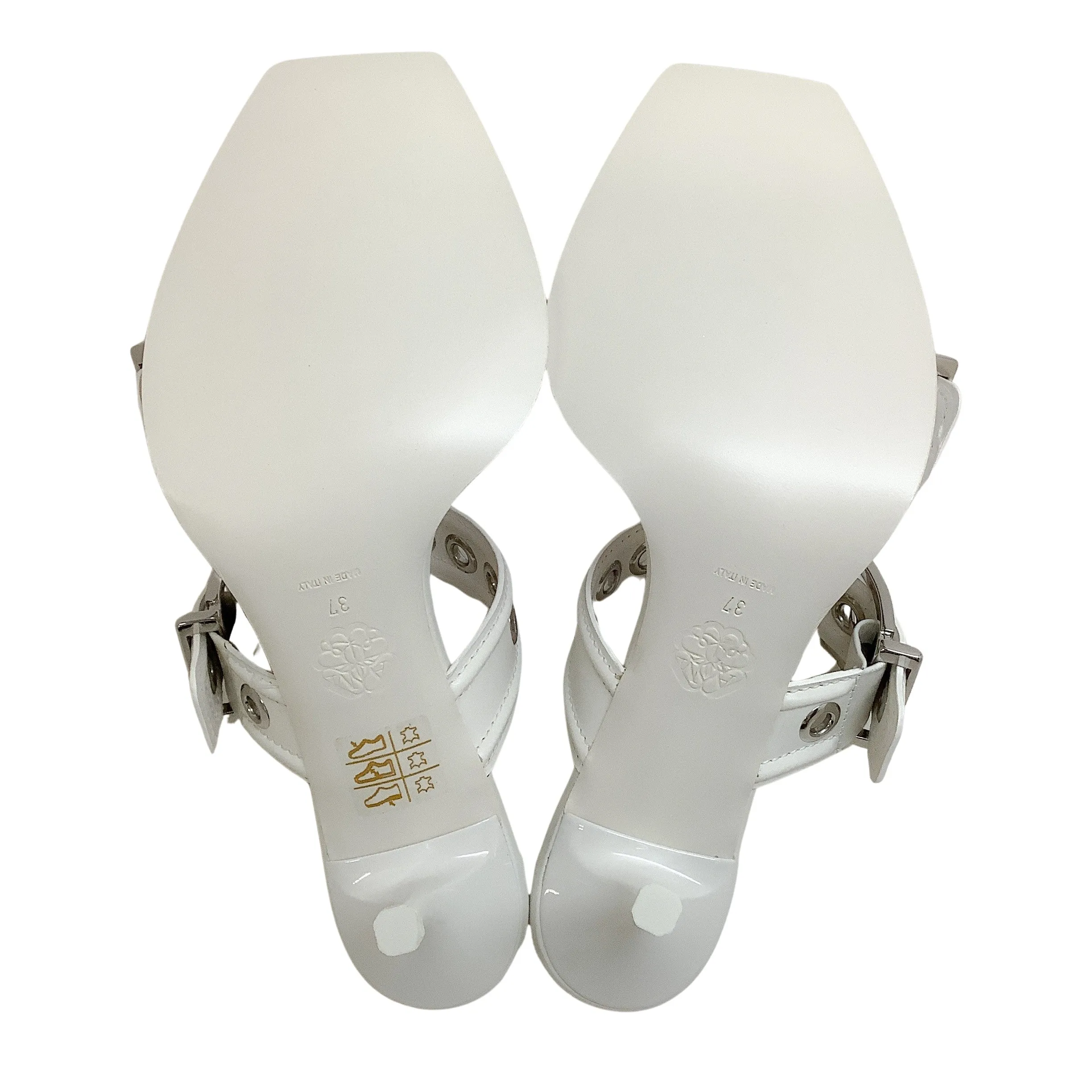 Alexander McQueen White Leather Buckle Strap Sandals