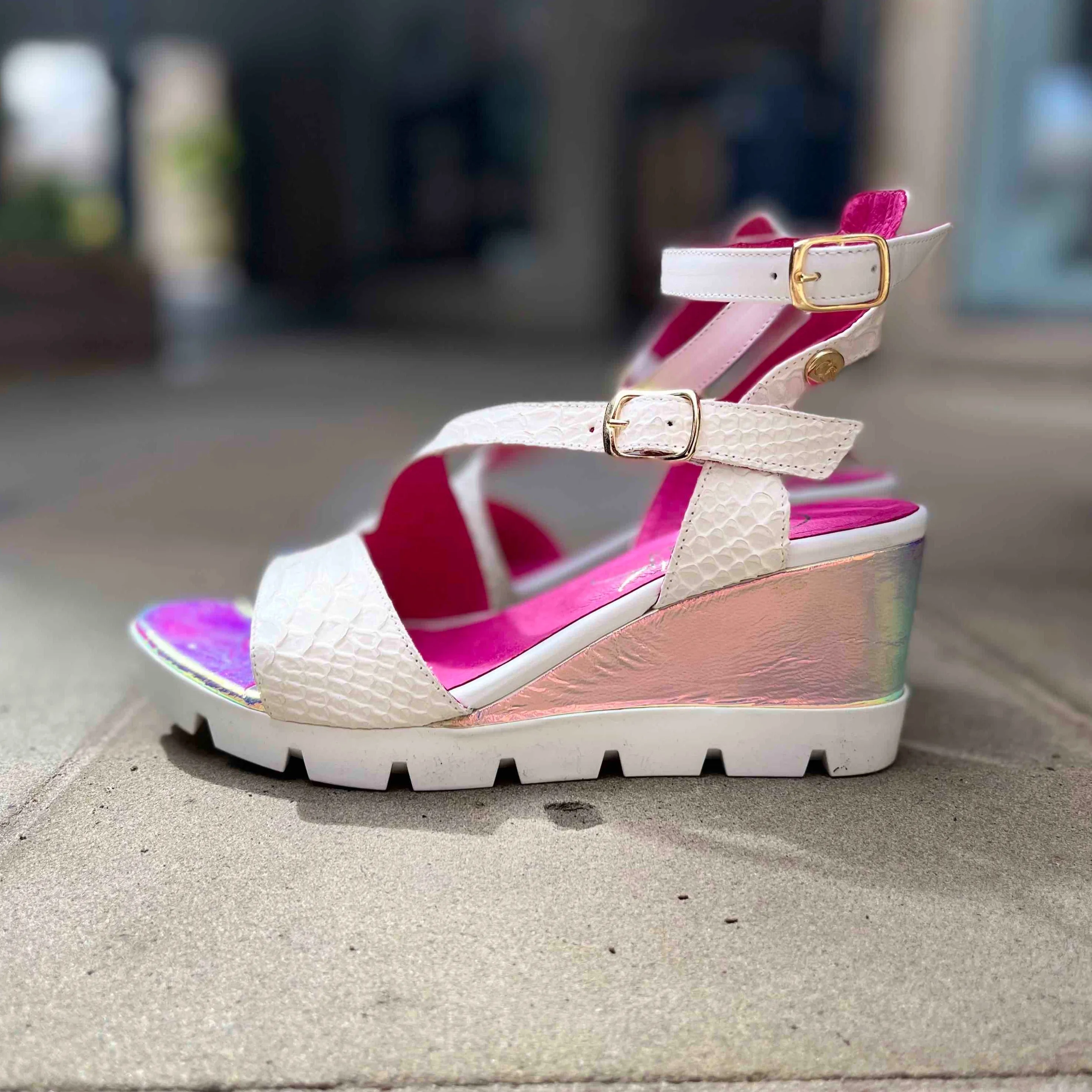 Bien - White Croc Wedge Sandal