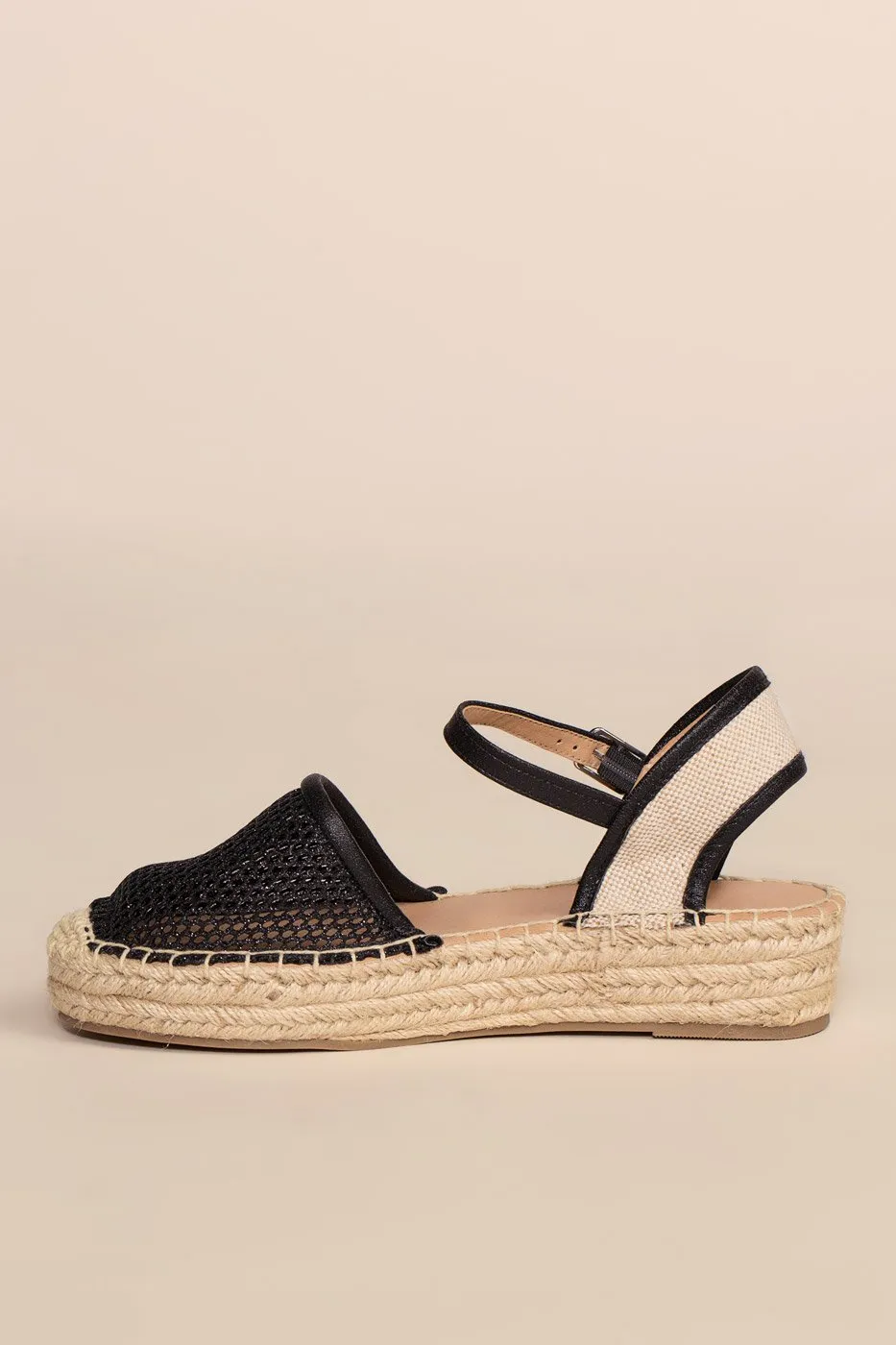 Don't Mesh Around Sandals - Black