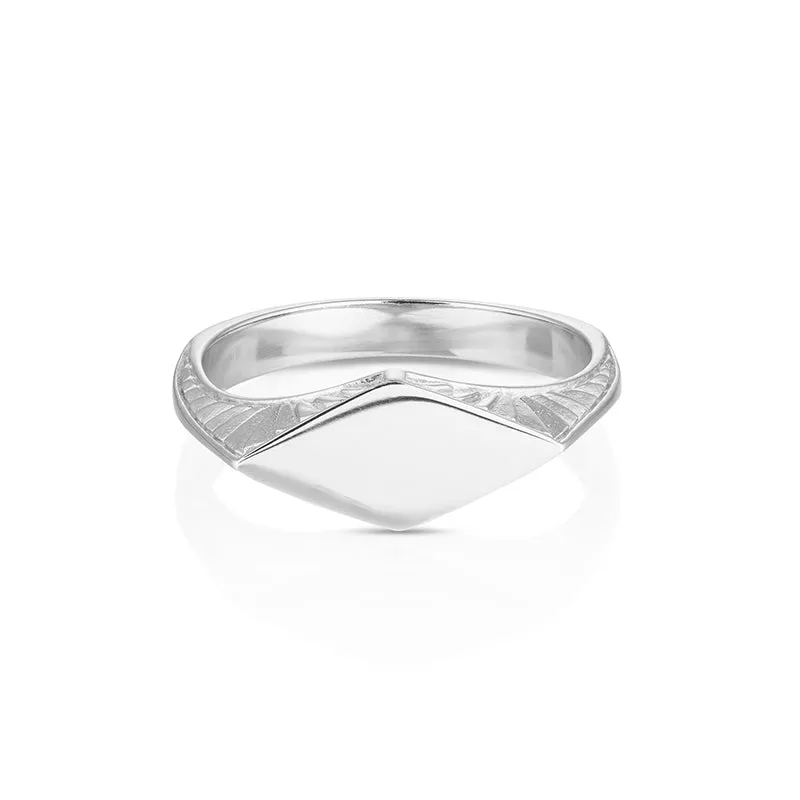 EZRA SILVER RING