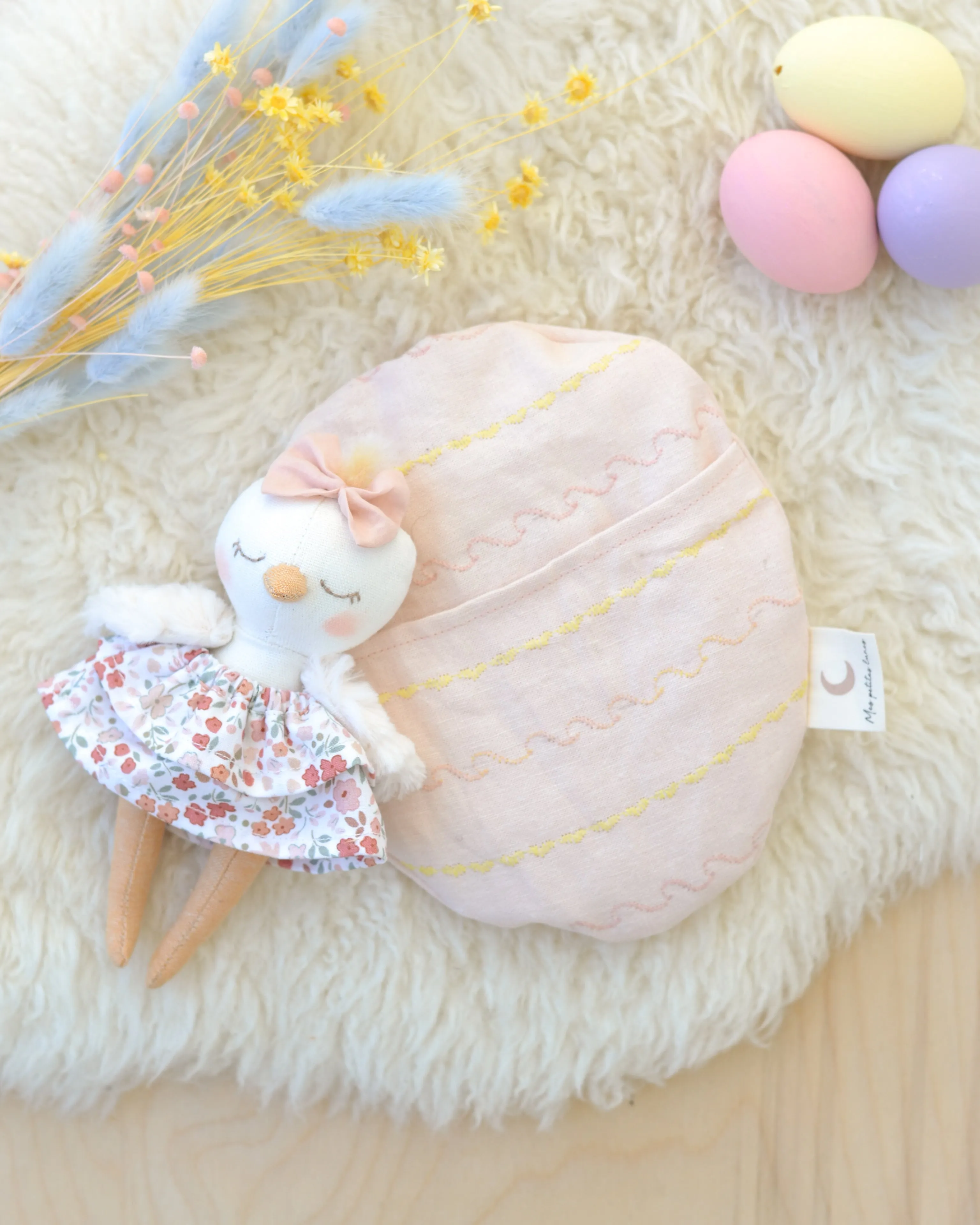 Mini Chick and Easter Egg-shaped Bed