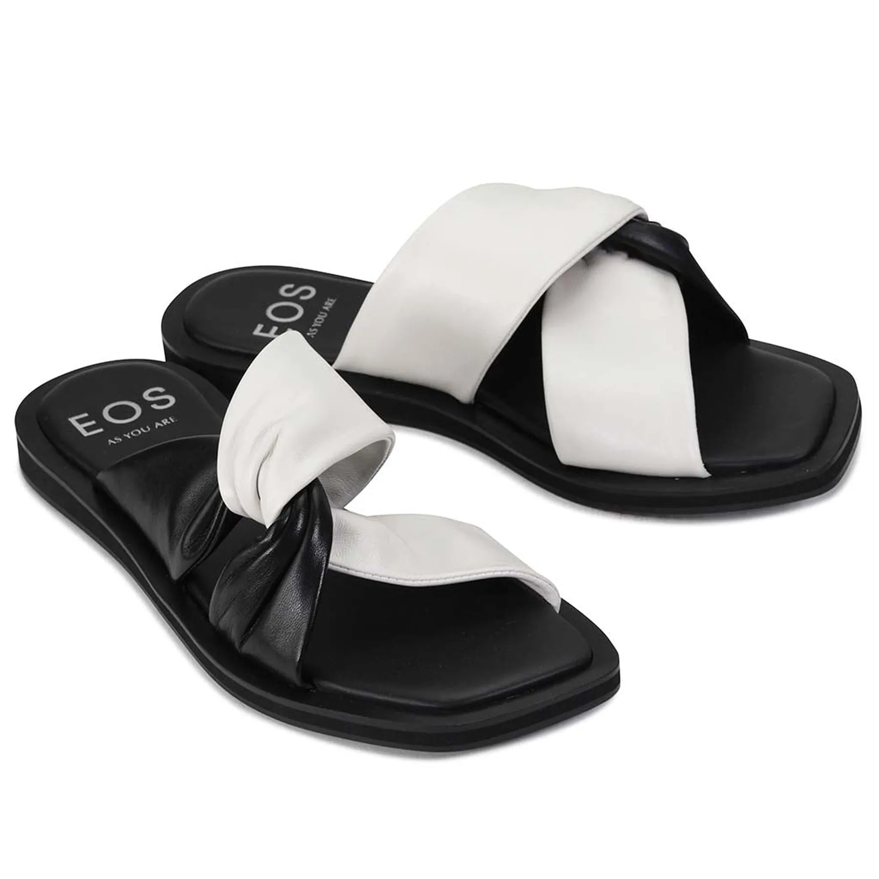 MISTIQUE CROSSOVER SANDAL