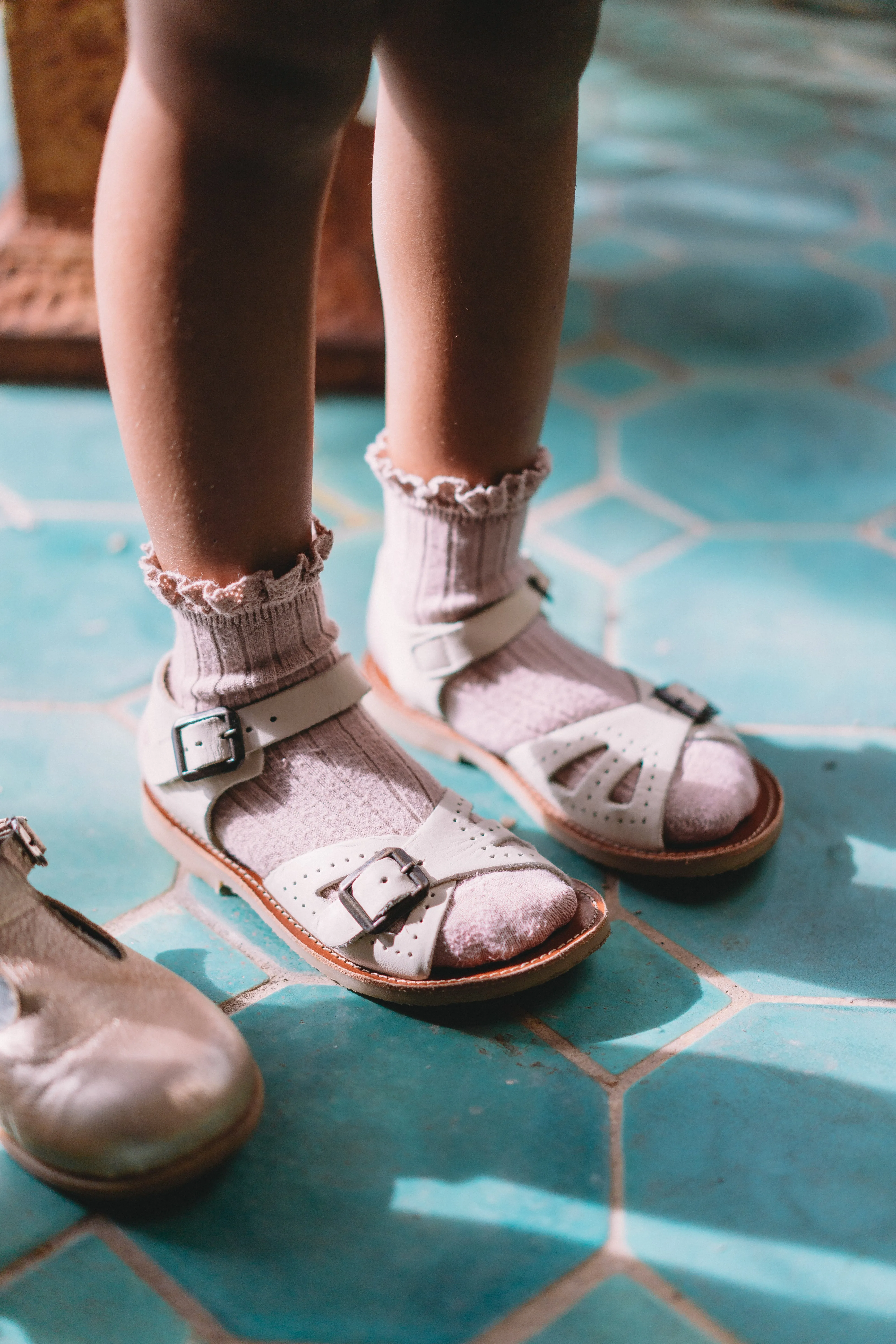 Young Soles Pearl Sandals - Rose Gold